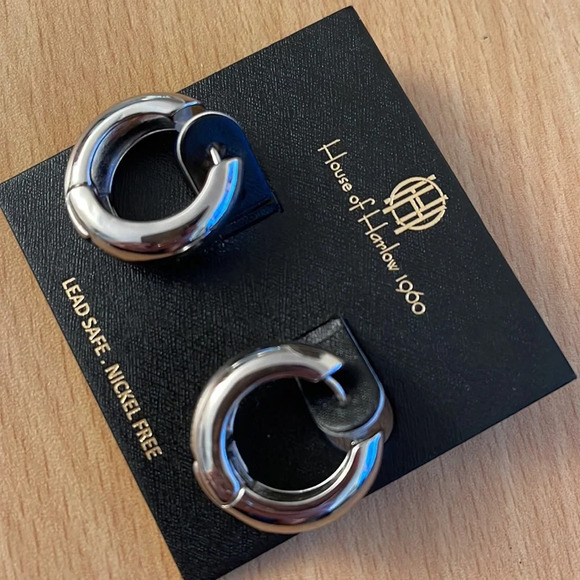 NWT House of Harlow Huggie Earrings - Picture 4 of 6